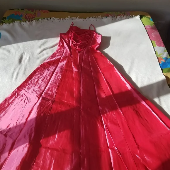 Zum Zum by Niki Livas Spaghetti strap Gown Dress - Picture 8 of 16